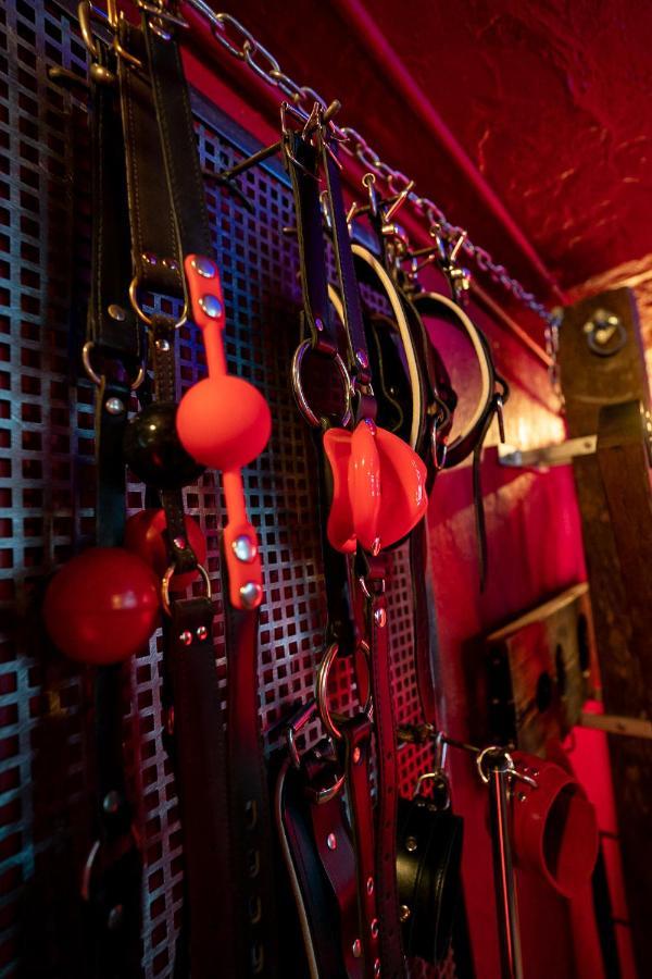 Brighton Erotic Boudoir Apartment Exterior photo