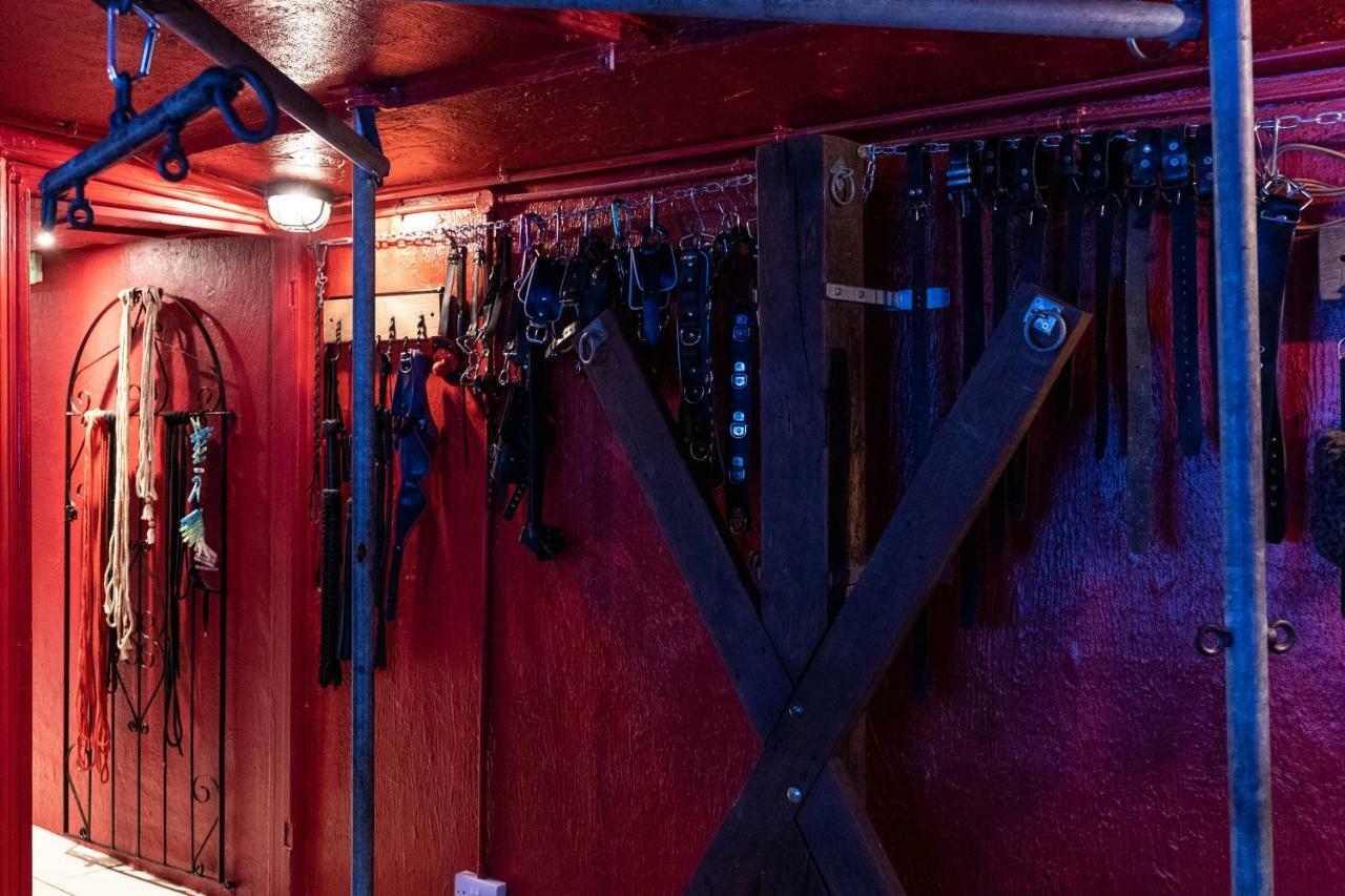 Brighton Erotic Boudoir Apartment Exterior photo